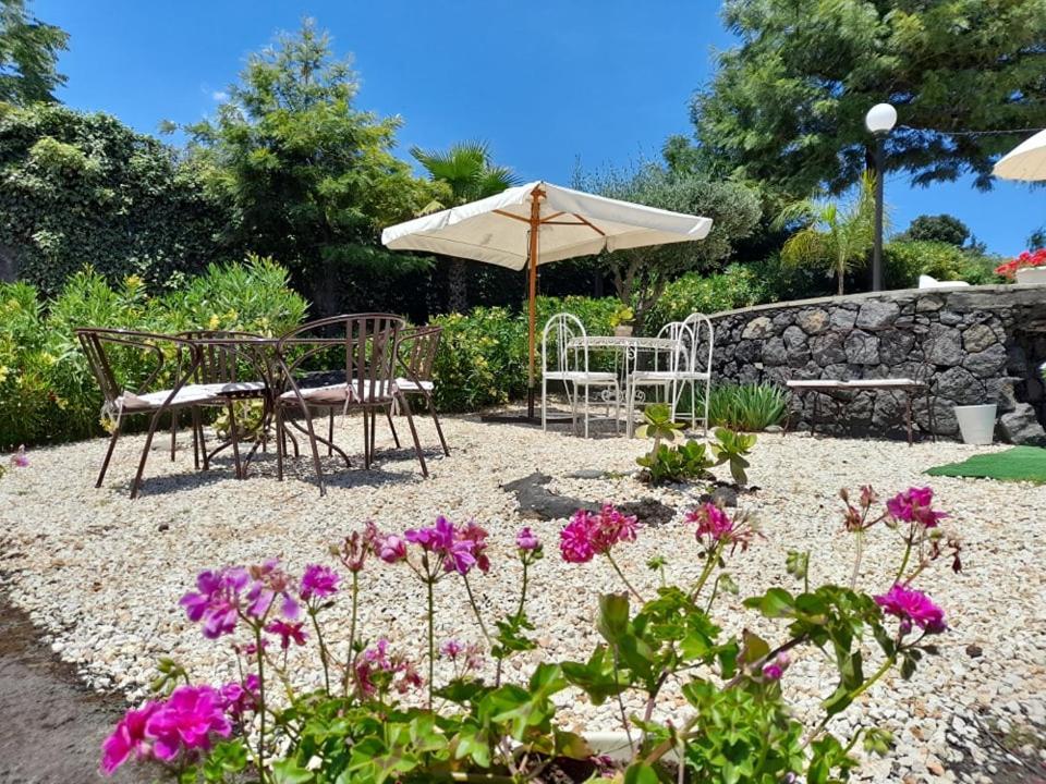 B&B Boutique Di Charme "Etna-Relax-Natura" 제프라나에트니아 외부 사진