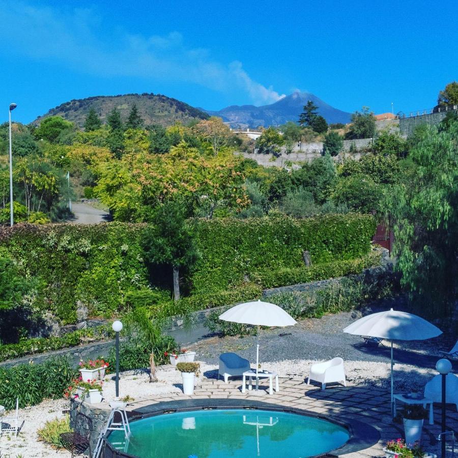 B&B Boutique Di Charme "Etna-Relax-Natura" 제프라나에트니아 외부 사진