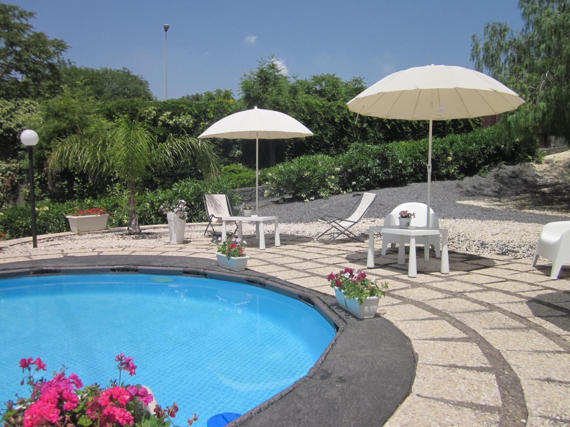 B&B Boutique Di Charme "Etna-Relax-Natura" 제프라나에트니아 외부 사진