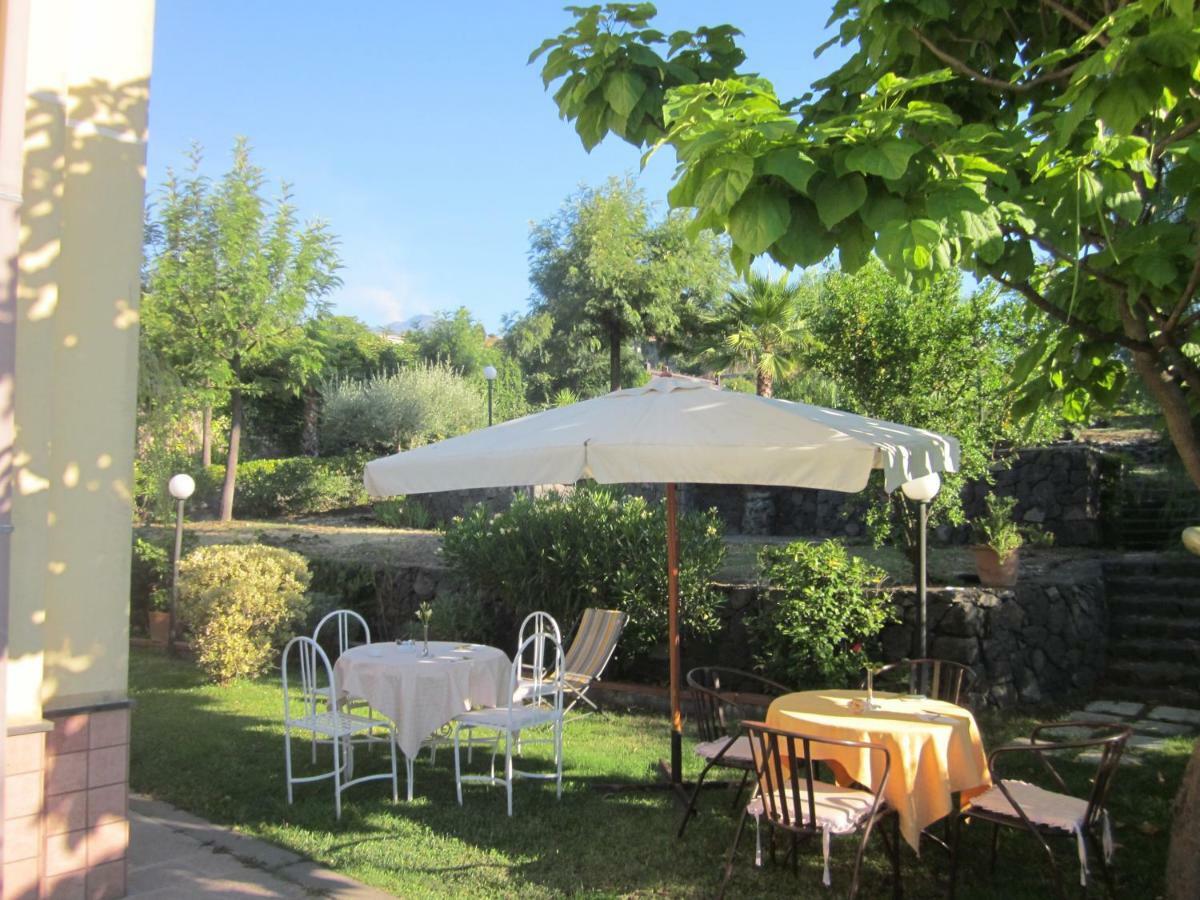 B&B Boutique Di Charme "Etna-Relax-Natura" 제프라나에트니아 외부 사진